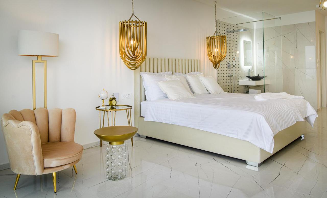 Gallery Luxury Suites & Rooms-Only Adults Split Exteriör bild