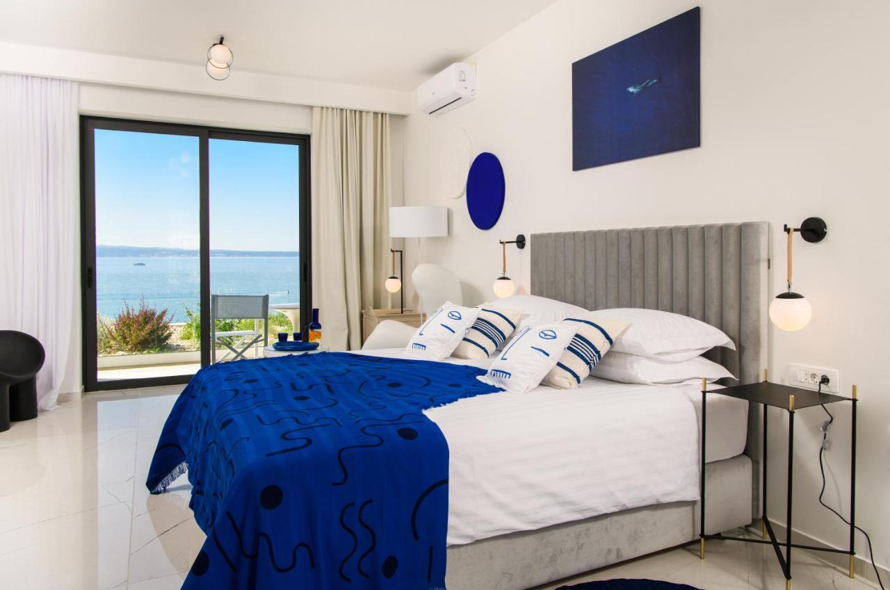 Gallery Luxury Suites & Rooms-Only Adults Split Exteriör bild