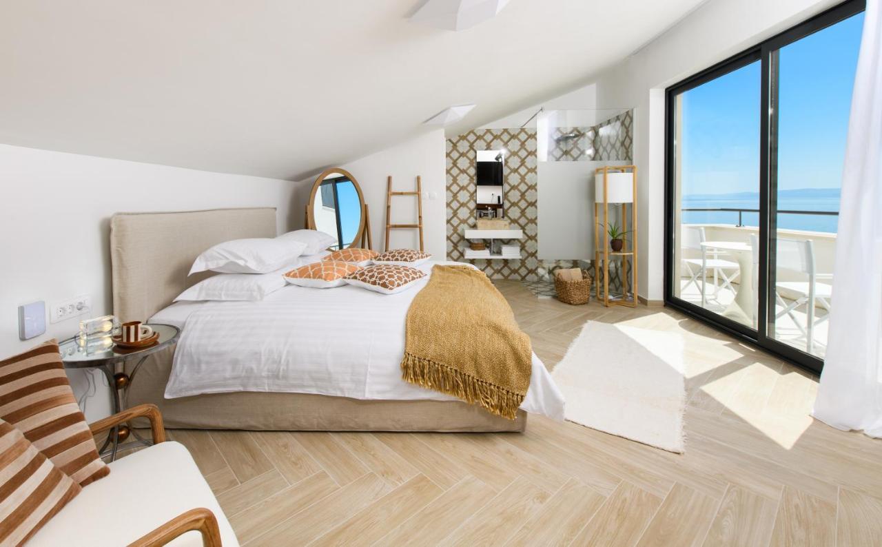 Gallery Luxury Suites & Rooms-Only Adults Split Exteriör bild