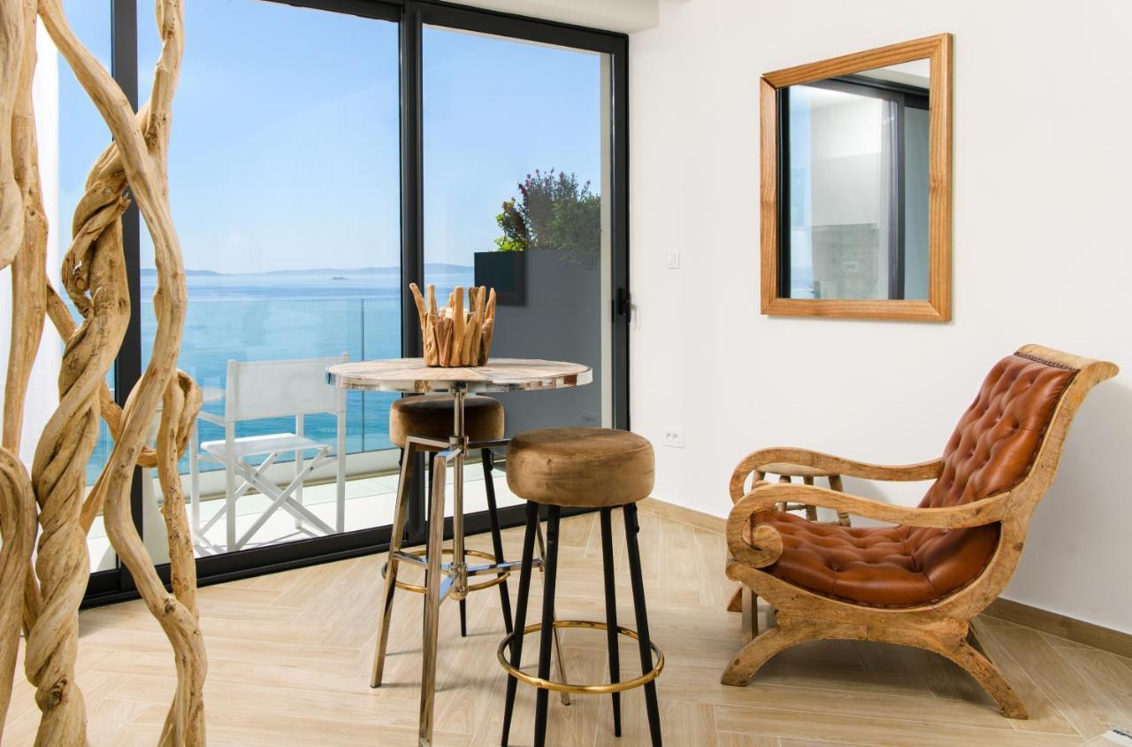 Gallery Luxury Suites & Rooms-Only Adults Split Exteriör bild