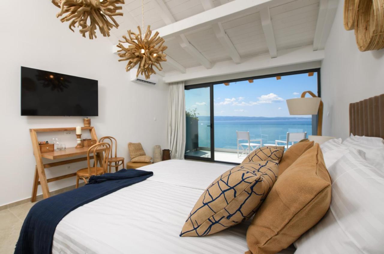 Gallery Luxury Suites & Rooms-Only Adults Split Exteriör bild