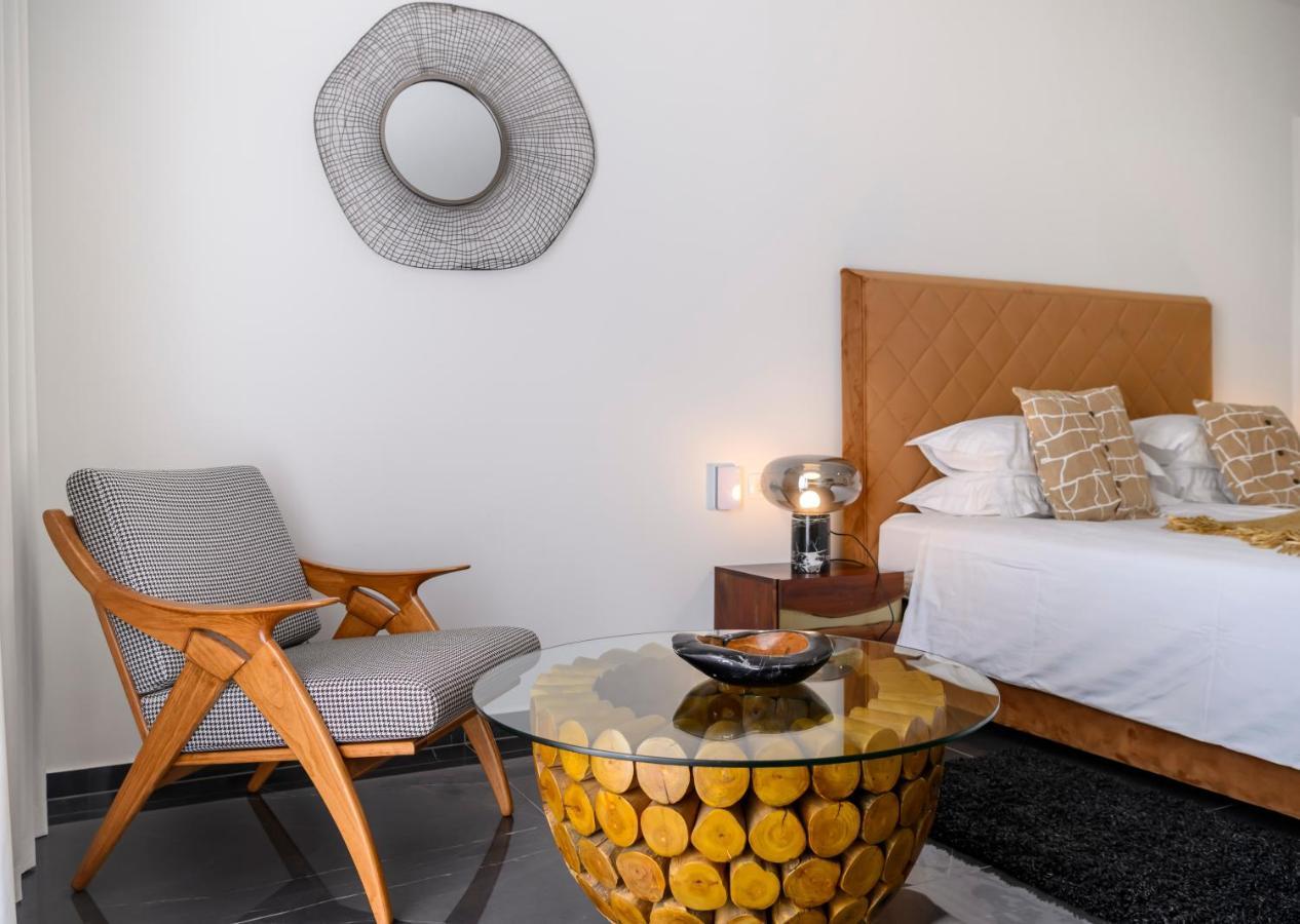 Gallery Luxury Suites & Rooms-Only Adults Split Exteriör bild