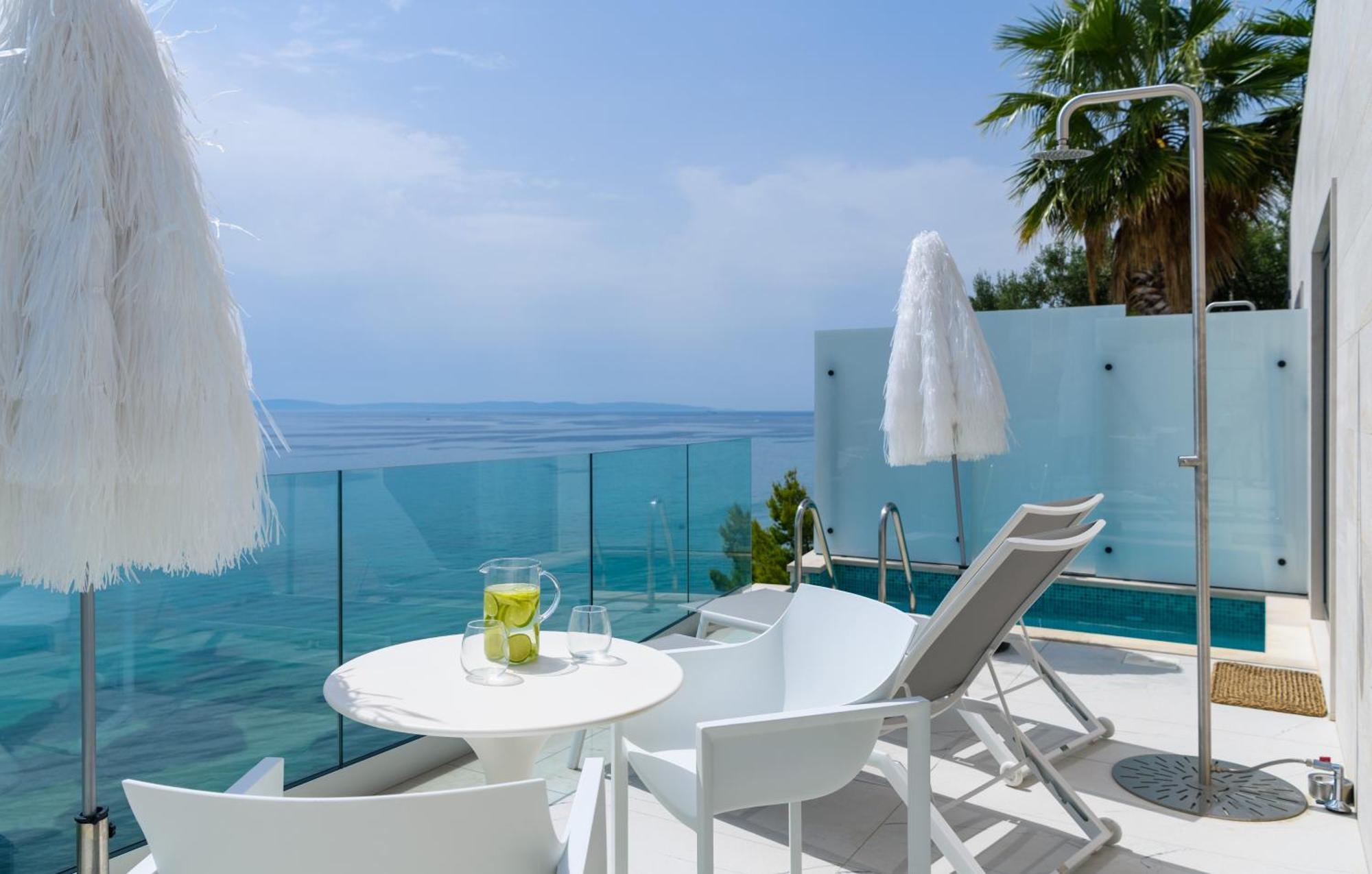 Gallery Luxury Suites & Rooms-Only Adults Split Exteriör bild