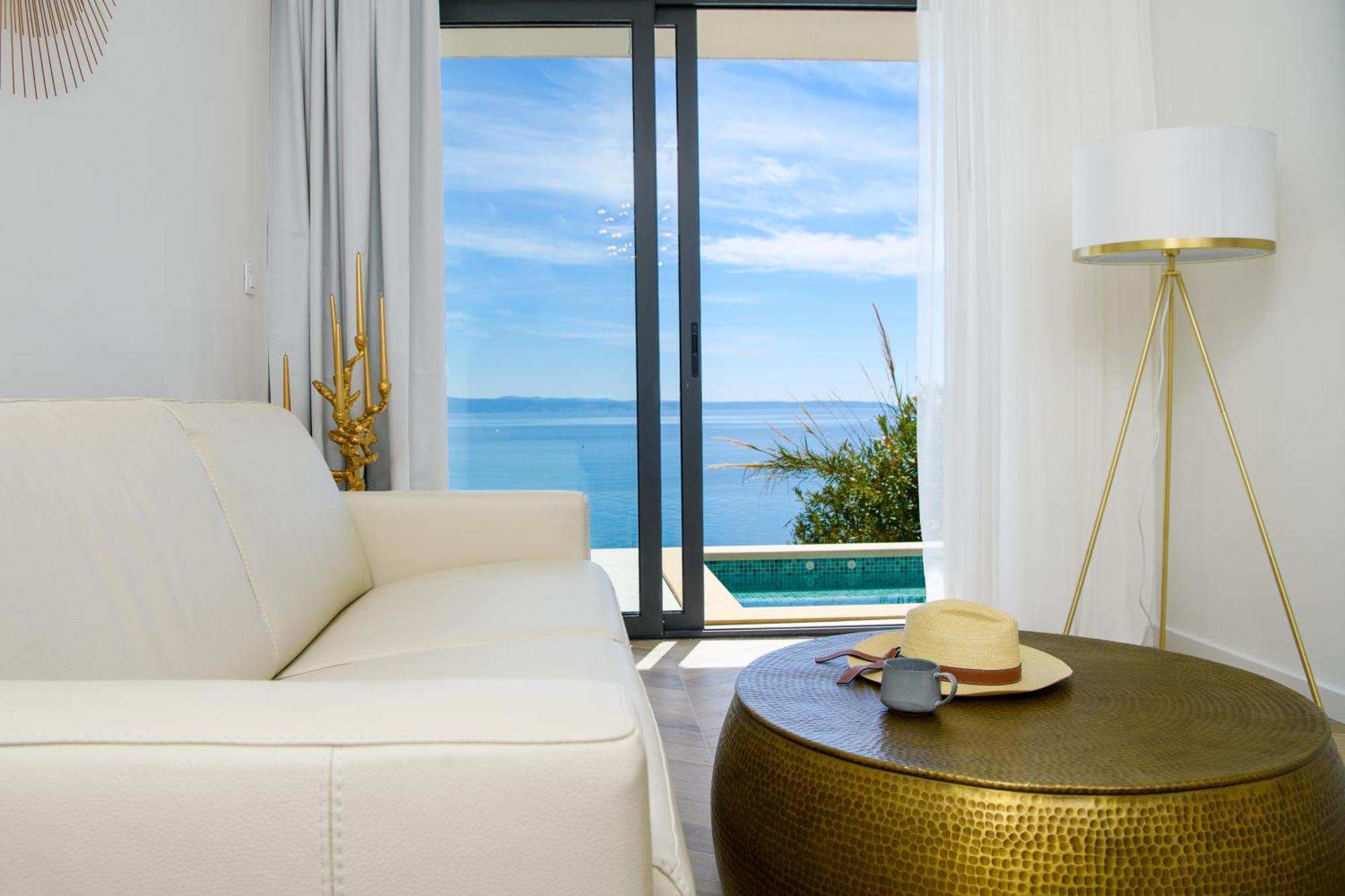 Gallery Luxury Suites & Rooms-Only Adults Split Exteriör bild