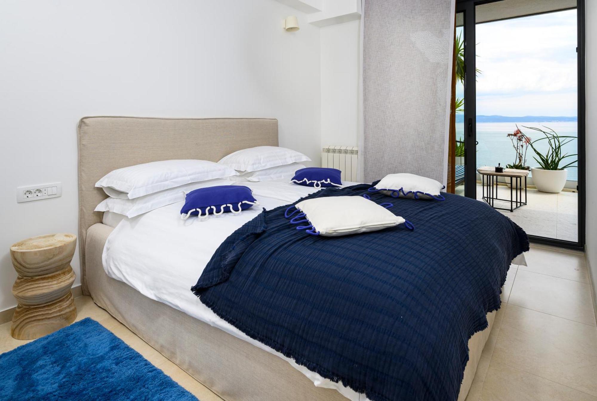 Gallery Luxury Suites & Rooms-Only Adults Split Exteriör bild